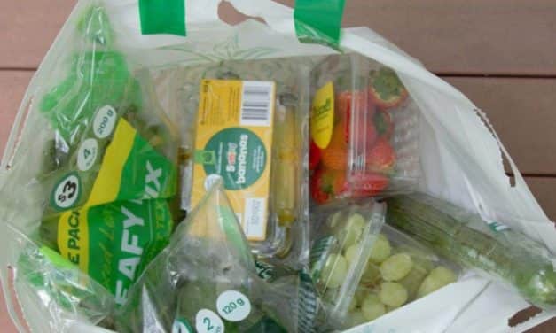 Spanyolországban 2023-tól betilthatják a zöldségek és gyümölcsök műanyag csomagolását