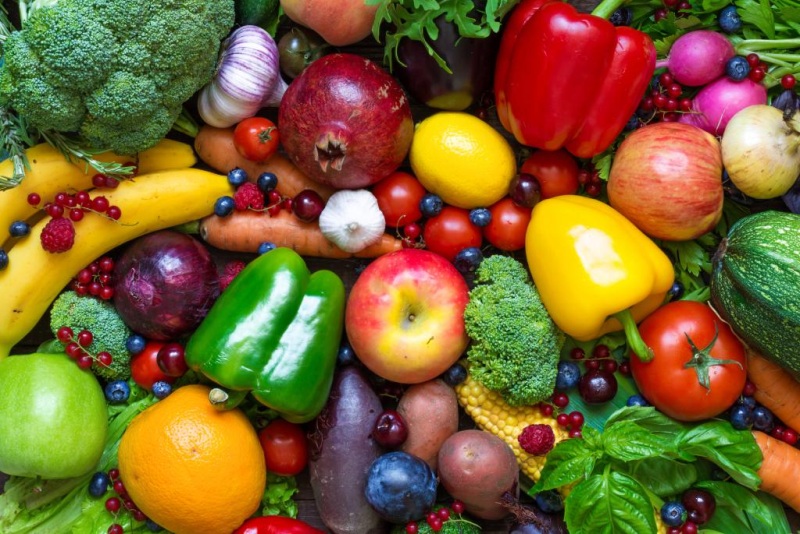 EUROSTAT: Továbbra is kevés zöldséget és gyümölcsöt fogyasztanak a magyarok