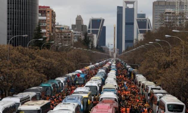 Több mint kétszázezer gazda tüntetett Madridban
