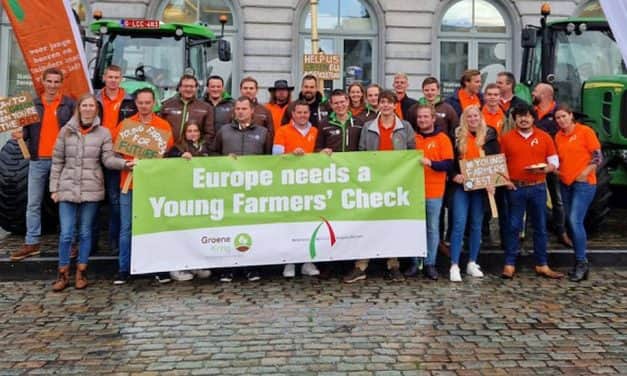 Fiatal gazdák tüntettek Brüsszelben a túlzott környezetvédelmi politika ellen