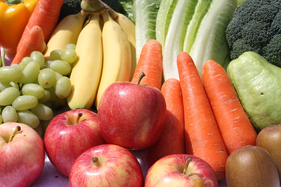 Spanyolország: 13%-kal csökkent a zöldségek és gyümölcsök fogyasztása