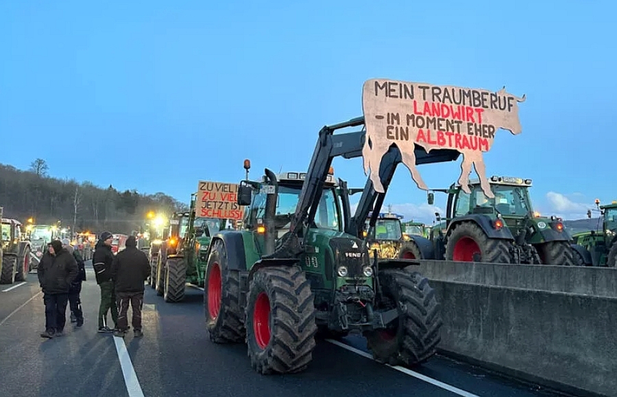 Németország: országos tüntetést szerveztek a gazdák